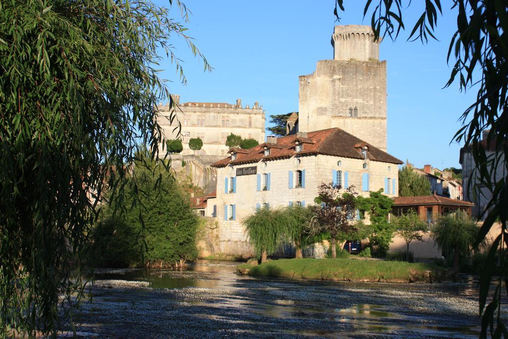 Hostellerie Les Griffons Bourdeilles Exterior photo