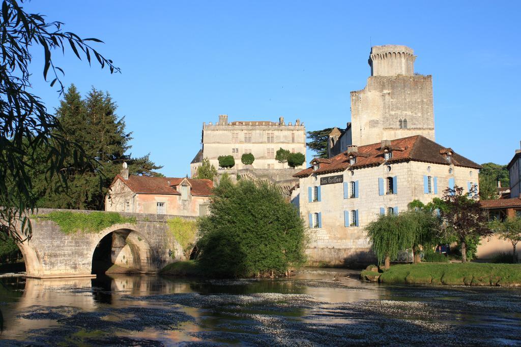 Hostellerie Les Griffons Bourdeilles Exterior photo