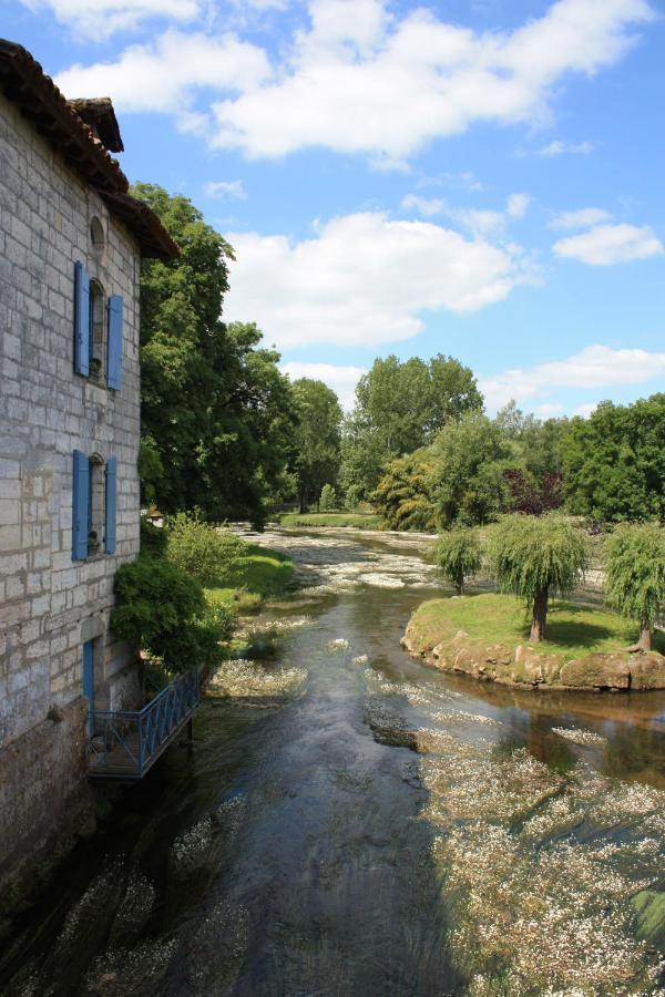 Hostellerie Les Griffons Bourdeilles Exterior photo